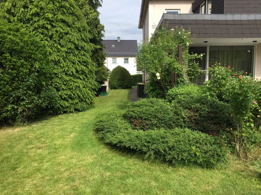 Hele huset, rolig by beliggenhed, have, elektrisk seng, GRATIS parkering, GRATIS WIFI - Image 1