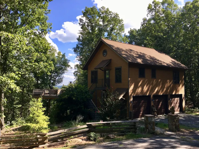 Mountain View Retreat - Image 1