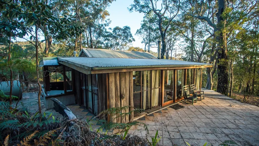 Love Cabin - Image 1