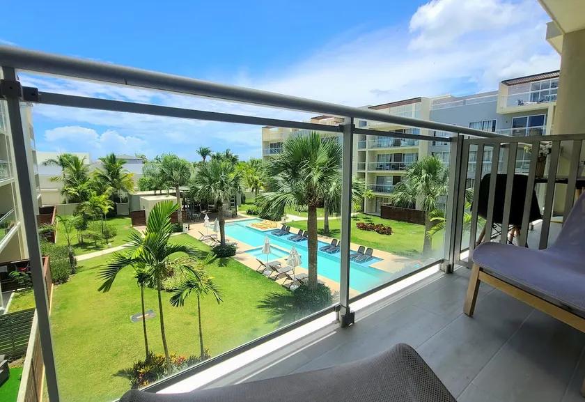 313 H+C New, Modern-Fantastic Pool View - Image 1