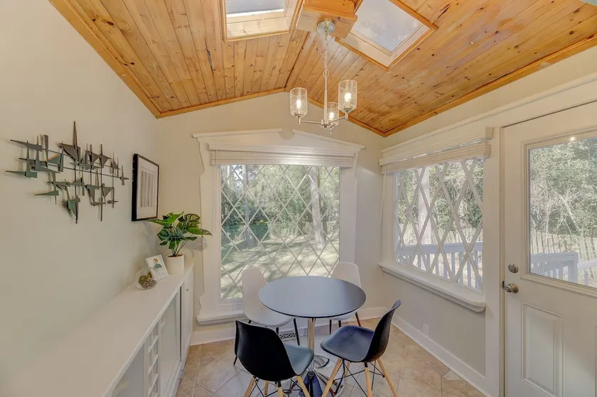 The Forest Lake Partridge Home - Image 1