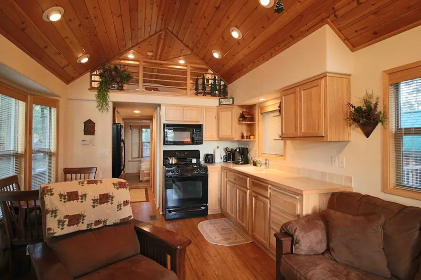 Mountain Retreat CozyCabin Hyatt Prairie w/HOT TUB - Image 1
