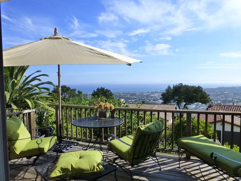 Gorgeous Riviera Studio with VIEWS - Image 1