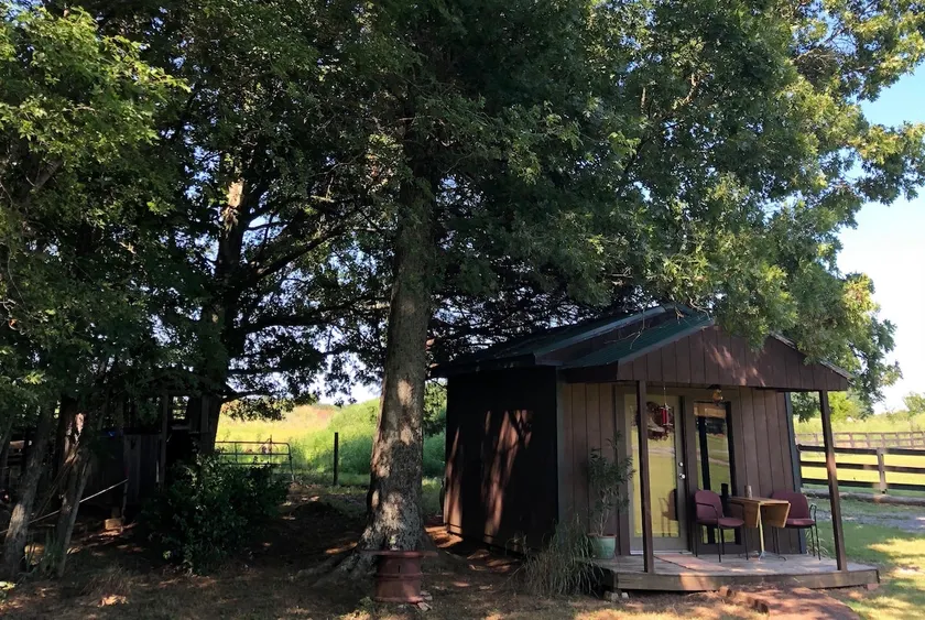 Hummingbird Haven Cabin at Kingdom Acres - Image 1
