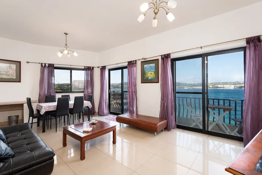 Amazing Seafront Flat Mellieha (Sleeps 6) ACs AAA+ - Image 1