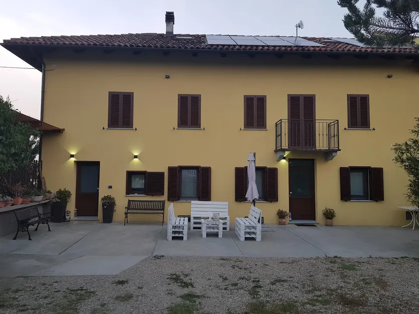 Cascina Le Gemelle Zavattero farmhouse - Image 1