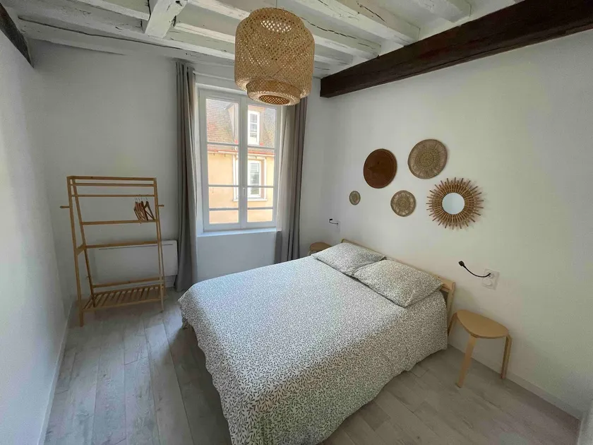 Duplex apartment in Chartres - Image 1