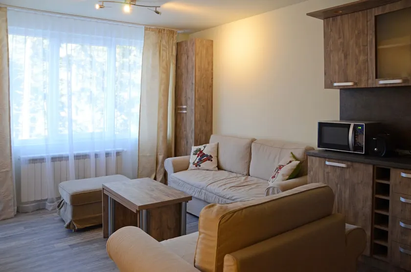 Cozy One Bedroom Apartment in Iglika Complex - Image 1