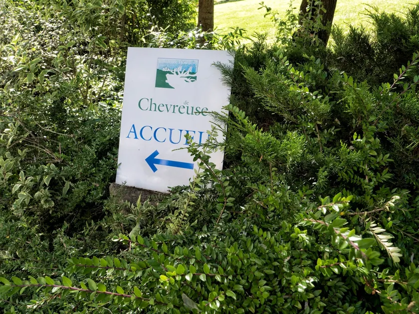 Sleep in Chevreuse Valley in 1 Furnished Studio - Image 1