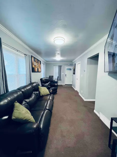 #rcozyplace. King-bed. Smart TVs. Fenced Yard. - Image 1