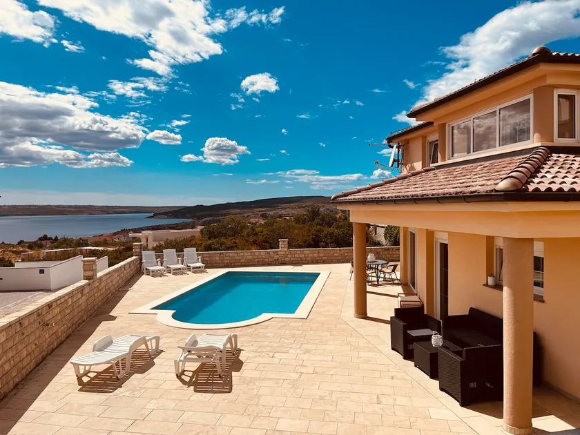 Cozy home in Maslenica with house sea view - Image 1