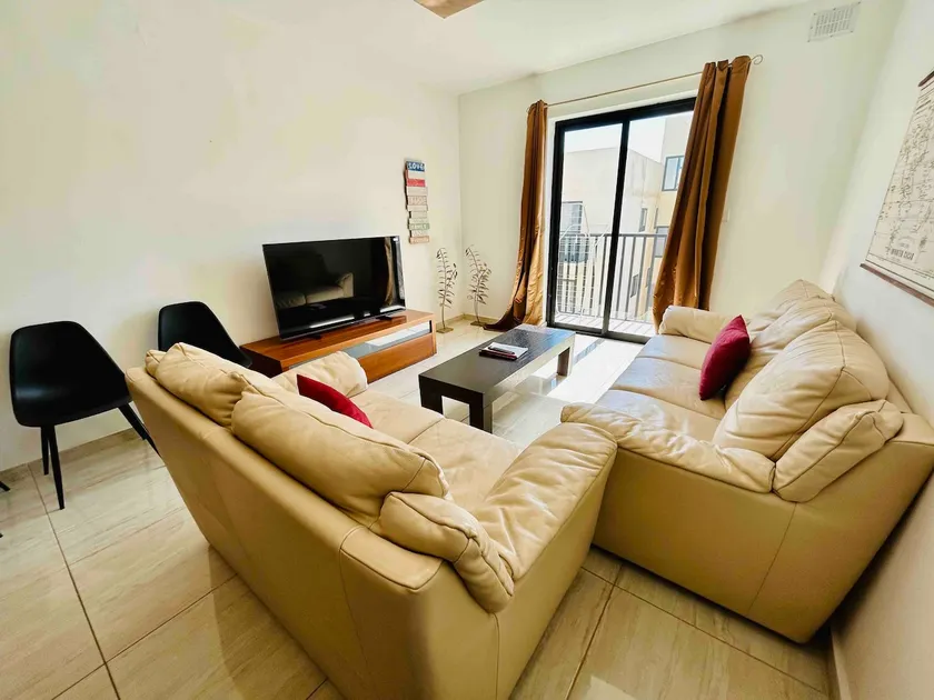 Duplex Whiskey Home 200m away from the Sea and the Square - Image 1