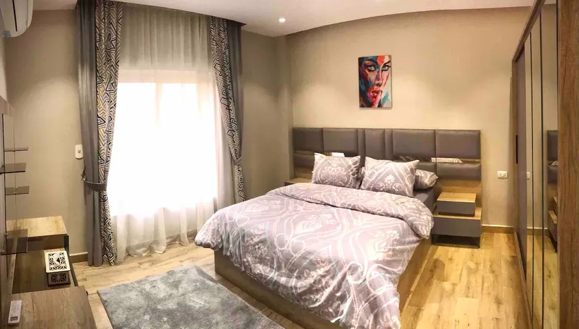 New! Lovely 2-bedrooms apartment with free parking - Image 1