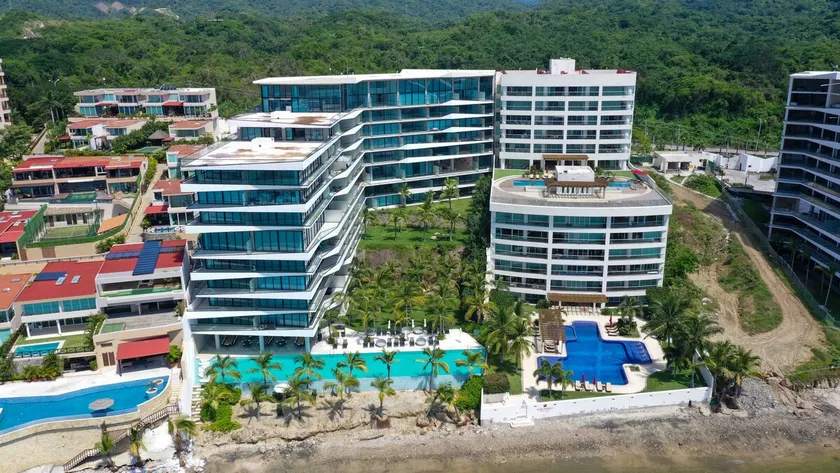 Condo in Bucerías Beachfront Narval Norte - Image 1