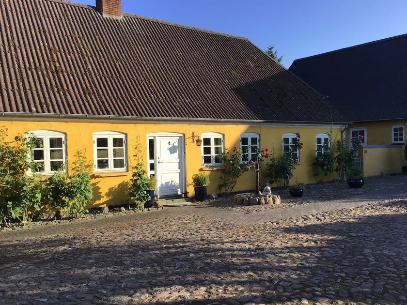 Rønnebogaard is located in a rural idyll in beautiful nature - Image 1