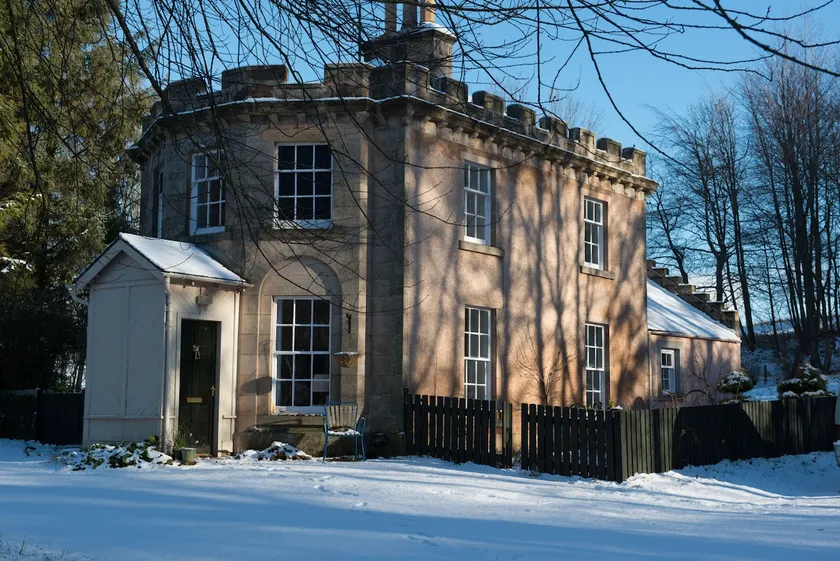 Quarry Gardens Lodge | Romantic Woodland Cottage - Image 1
