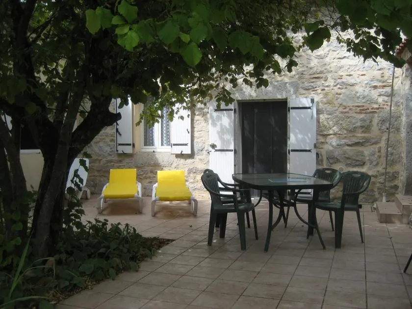 Air-conditioned cottage with shaded terrace for 5 people - Image 1