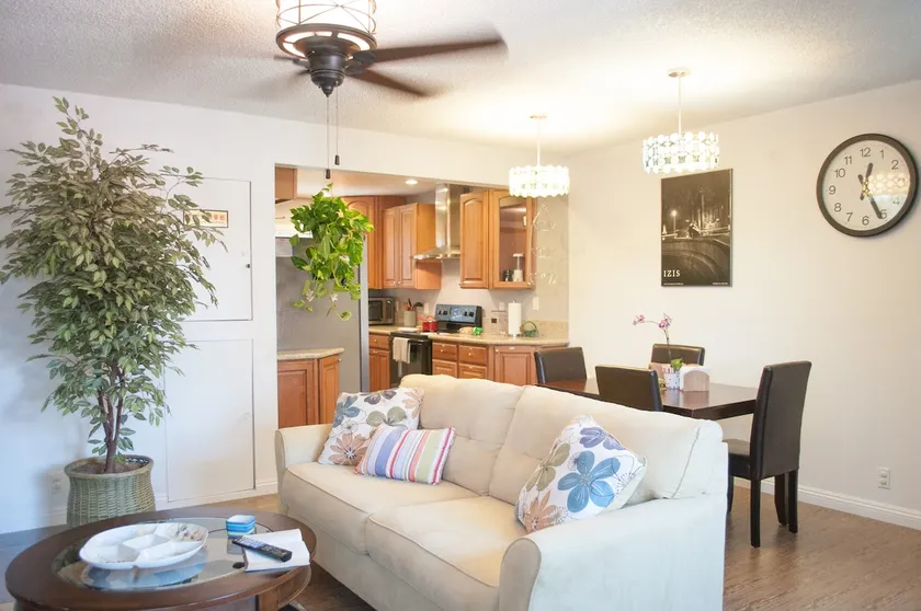 Sleep 6> 2 Bedroom 2 Bath FREE Parking +Wash & Dry - Image 1