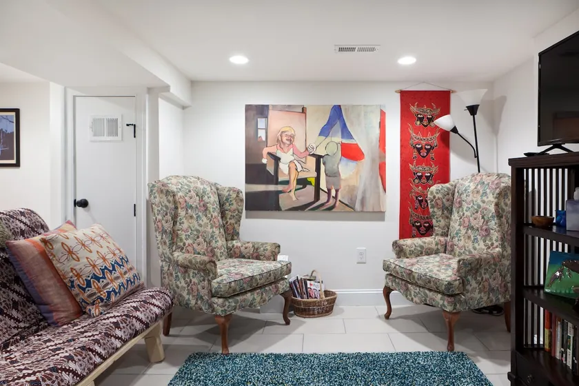 Comfy, clean one-bedroom unit in Columbia Heights - Image 1
