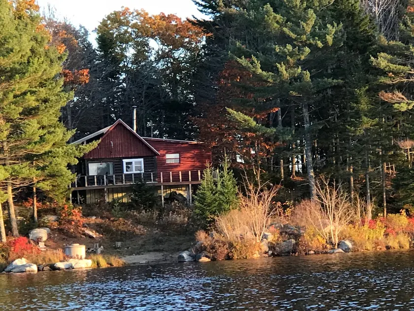 Jerry Lake Lakefront Cottage - kids are welcome - Image 1