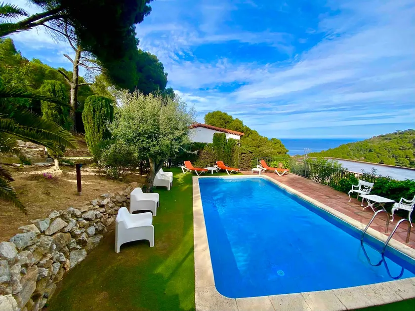 VILLA BUDA BEGUR Fint hus med pool, havsutsikt och chillout nära Sa Tuna, Begur. - Image 1