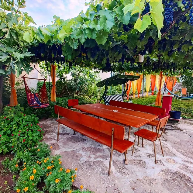 Villa Yova Rosa - The House with the Garden - Image 1