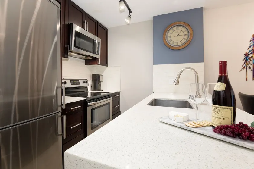 Luxury Ski-in/out 1Br/1Ba - 3Hot Tub`s & Pool - Image 1