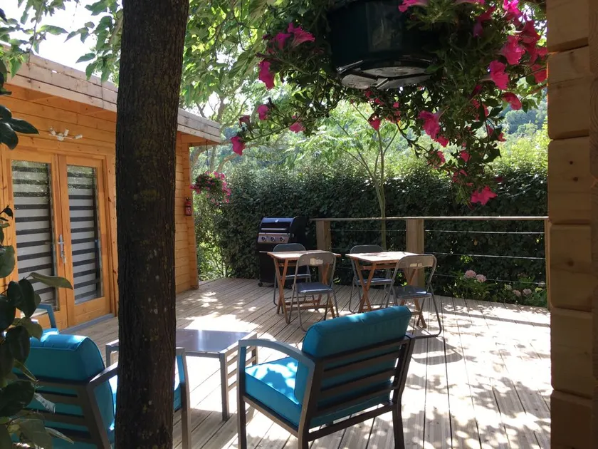Les Mûriers Platanes Cottage - Image 1