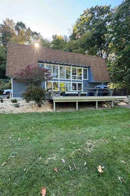 Entire Home in the Heart of Deep Creek Lake - Image 1