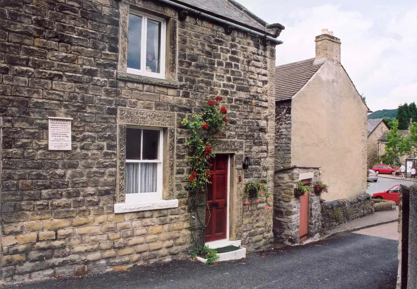 Lydgate Cottage - Image 1