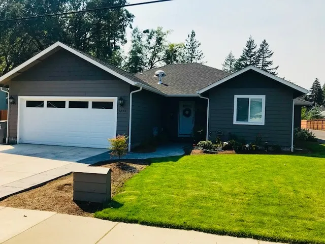 Home Away From Home in Grants Pass, OR - Image 1