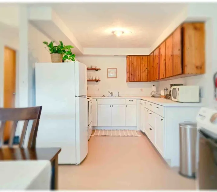 Cozy Sanctuary Amidst the Finger Lakes - Image 1