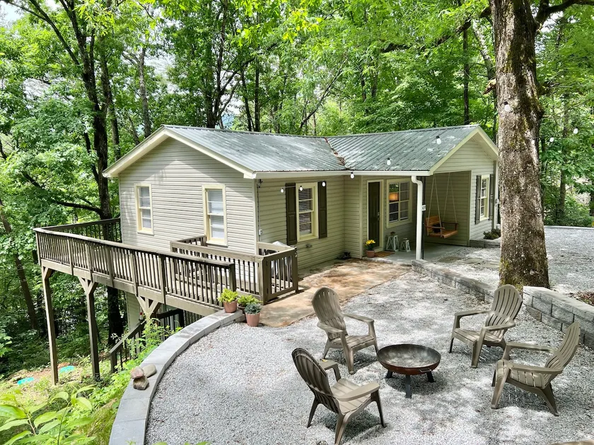 Hillside Haven - Image 1