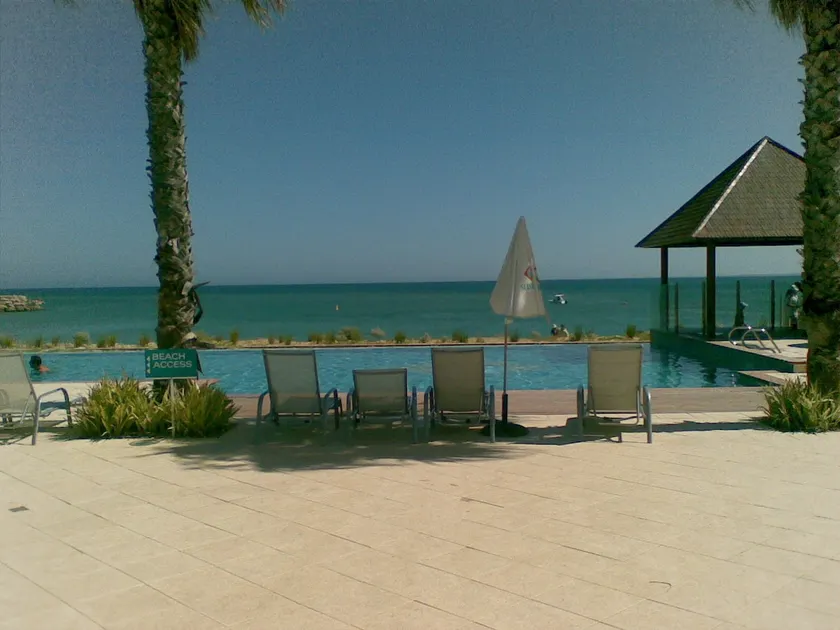 Beach side resort apartment - Image 1