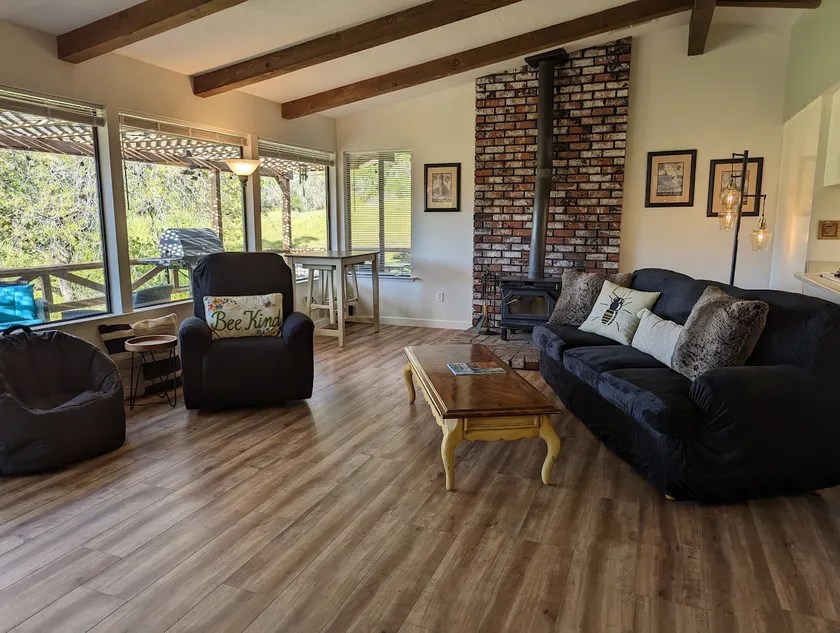 New! The Gathering Place 3bed/2bath - Image 1