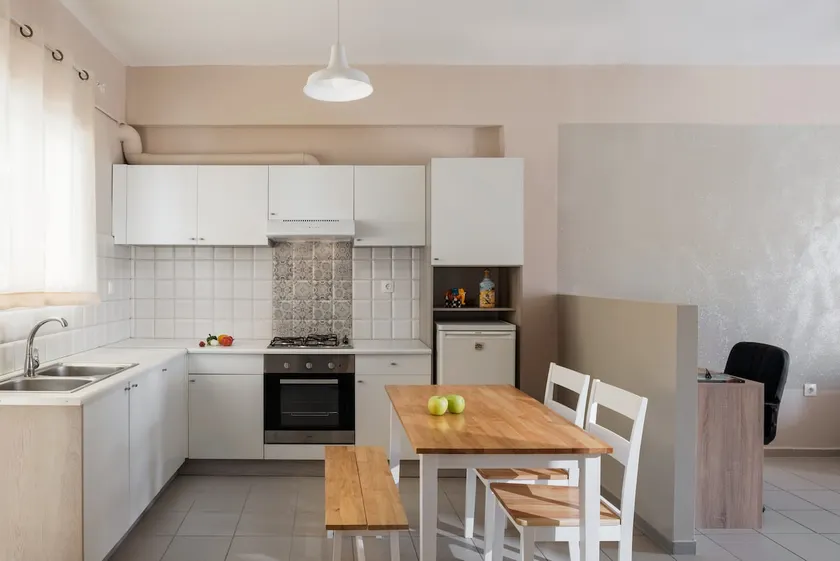 Central Luxury Apartment - Image 1