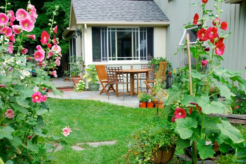 Garden Cottage In The Catskills - Image 1