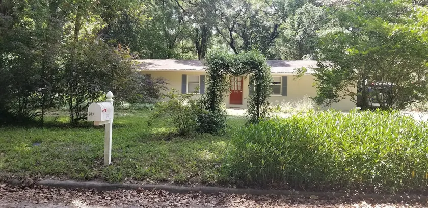 Peaceful Private Home with fenced yard in Micanopy - Image 1