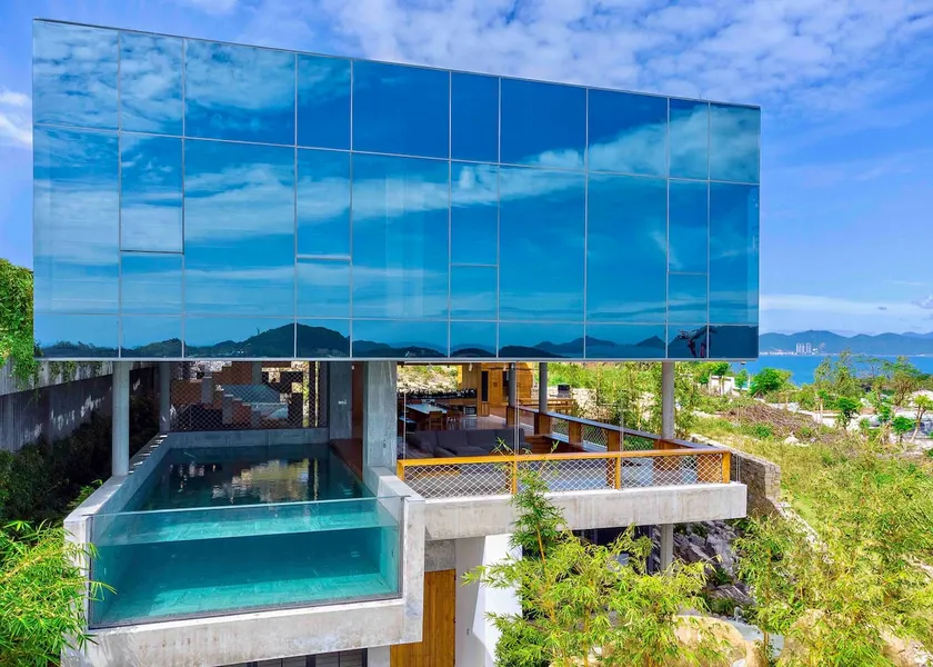 VILLA VENITY Sky - Image 1