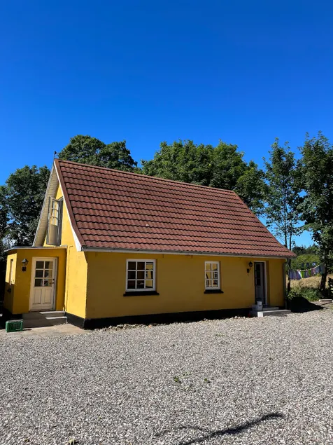 Rural oasis with peace and idyllic - Image 1