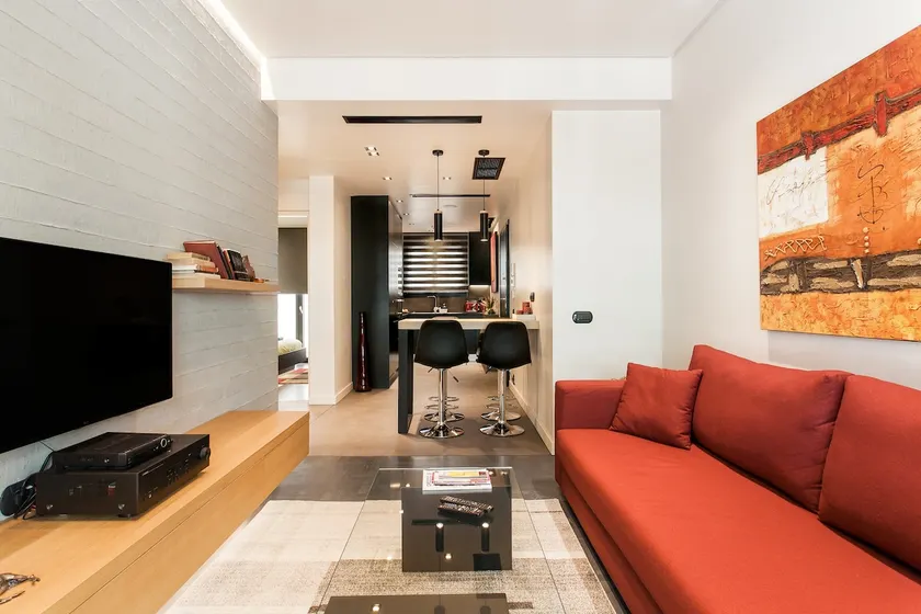 Newly Renovated Apartment Full of Art and Style - Image 1
