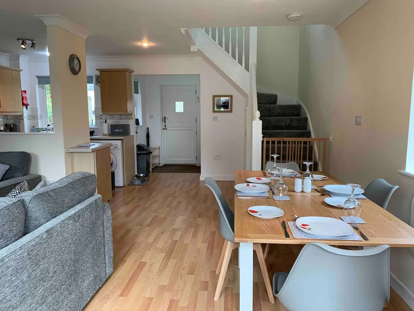 Modern, well equipped cottage close to the Sea - Image 1