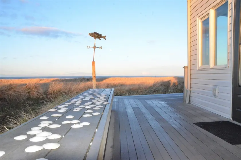 Beach Front Retreat with Amazing Ocean Views - Image 1