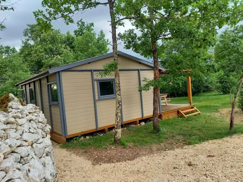 Chalet for 5 people in Lot Valley - Image 1