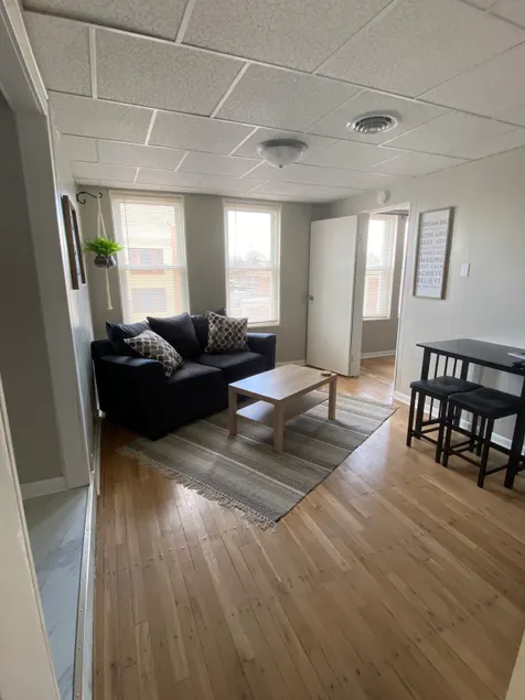 1 Bedroom Apartment in Downtown Coshocton (31) - Image 1