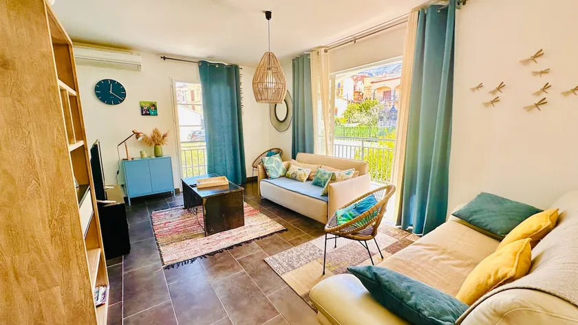 Beautiful independent house, 6/8 beds - Image 1