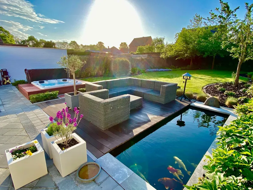 Luxury home with Jacuzzi and all comforts - Image 1