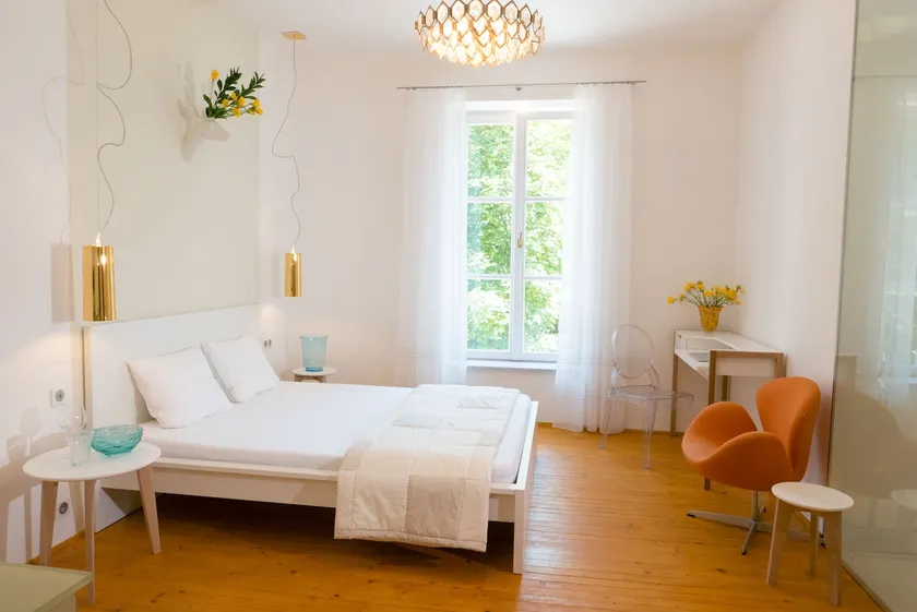 Design Apartments in Park - Image 1
