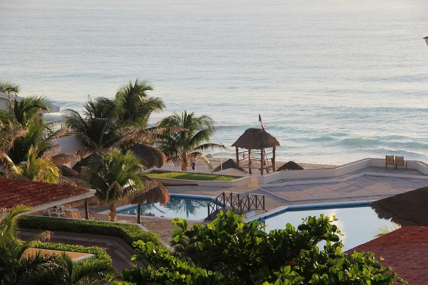 SUITABLE WITH PRIVATE BEACH IN CANCUN - Image 1