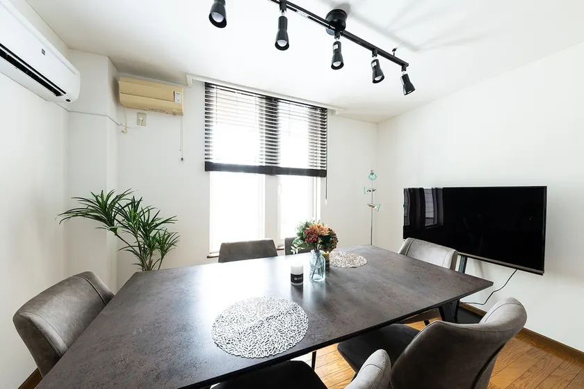 [Hongo-11-A] 10-minute drive to Sapporo Dome / Triple bed for up to 6 people! - Image 1